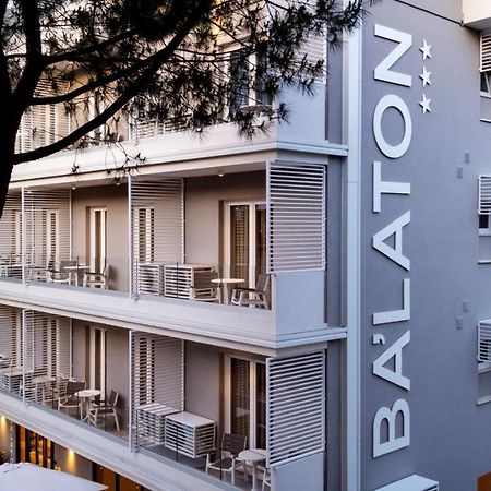 Hotel Balaton Riccione Esterno foto