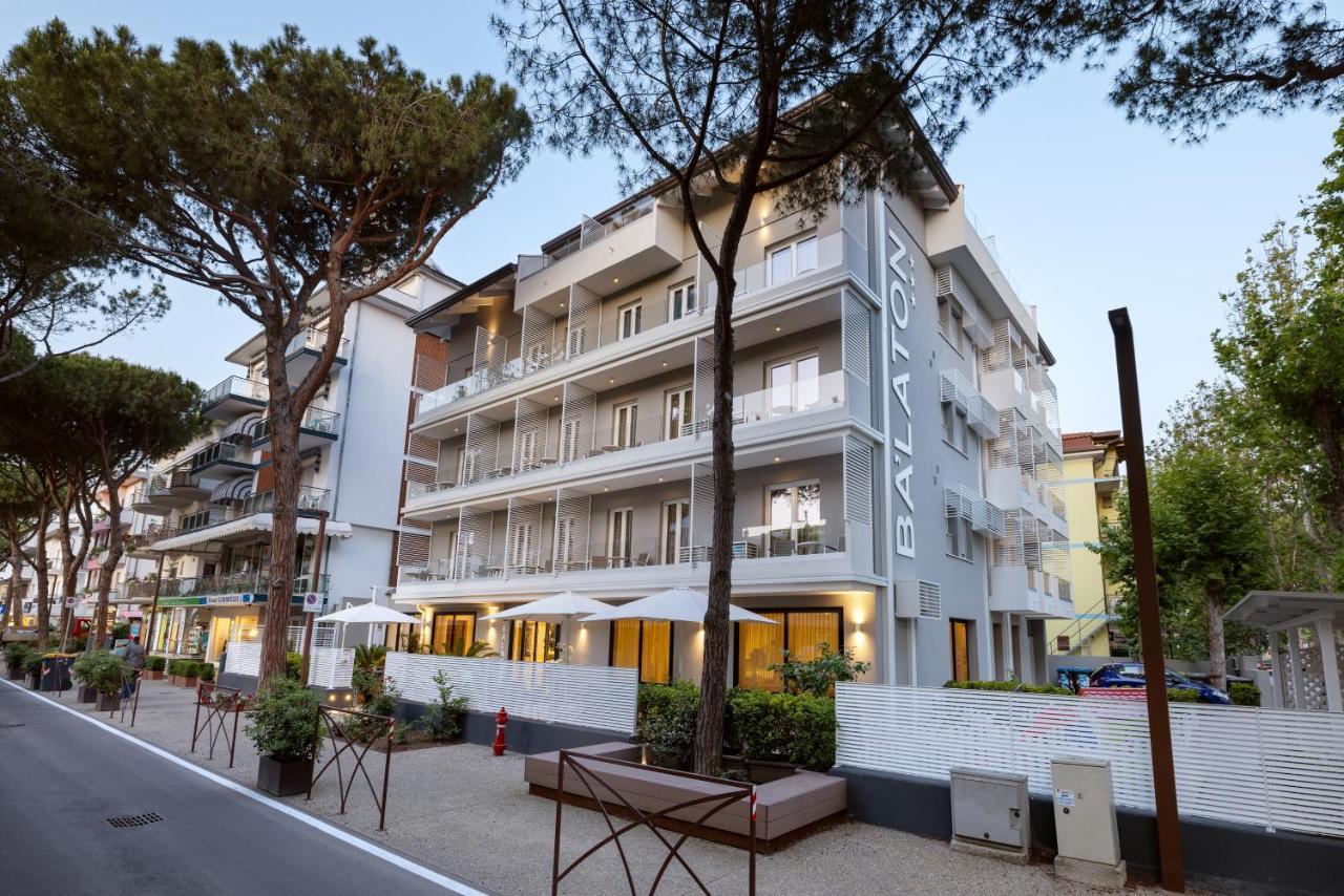 Hotel Balaton Riccione Esterno foto