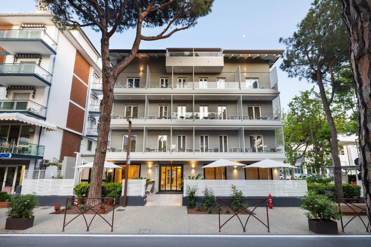 Hotel Balaton Riccione Esterno foto